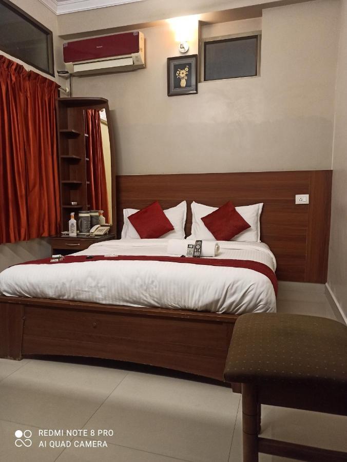 Hotel I-Way Residency Chennai Exterior foto