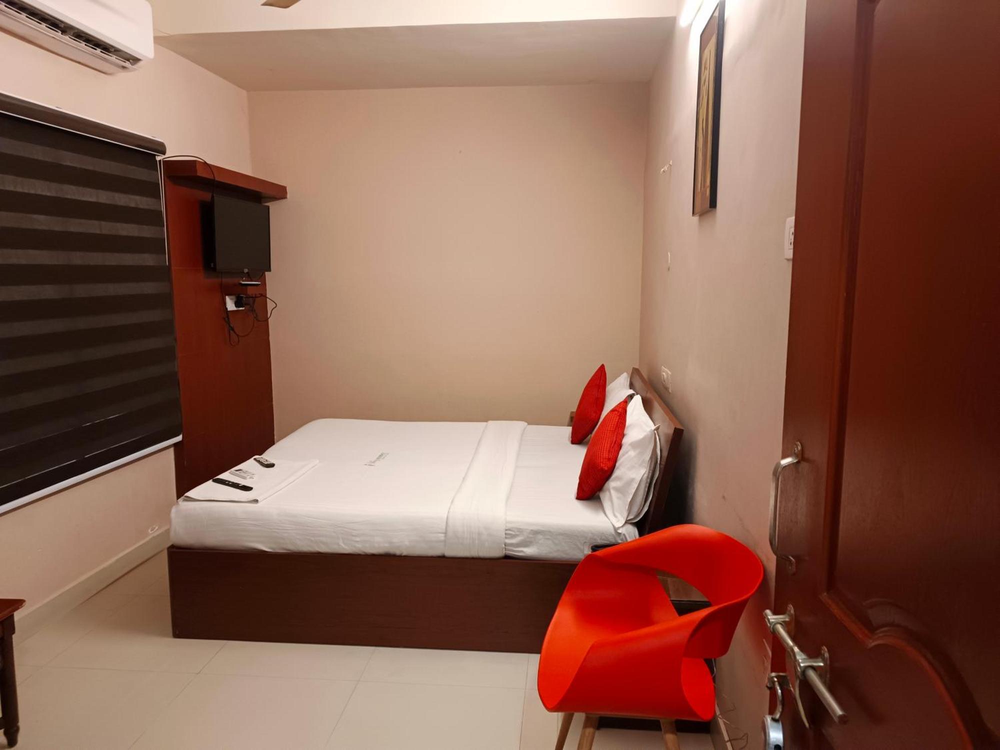 Hotel I-Way Residency Chennai Exterior foto