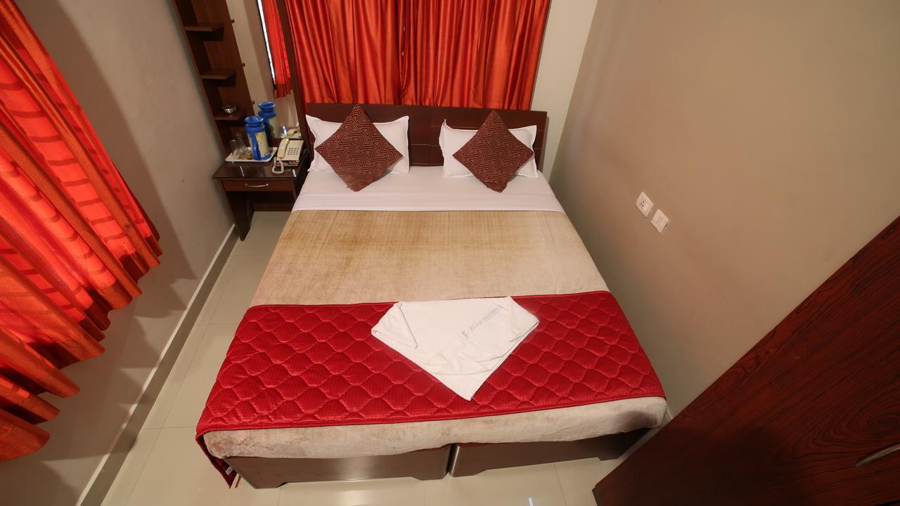 Hotel I-Way Residency Chennai Exterior foto