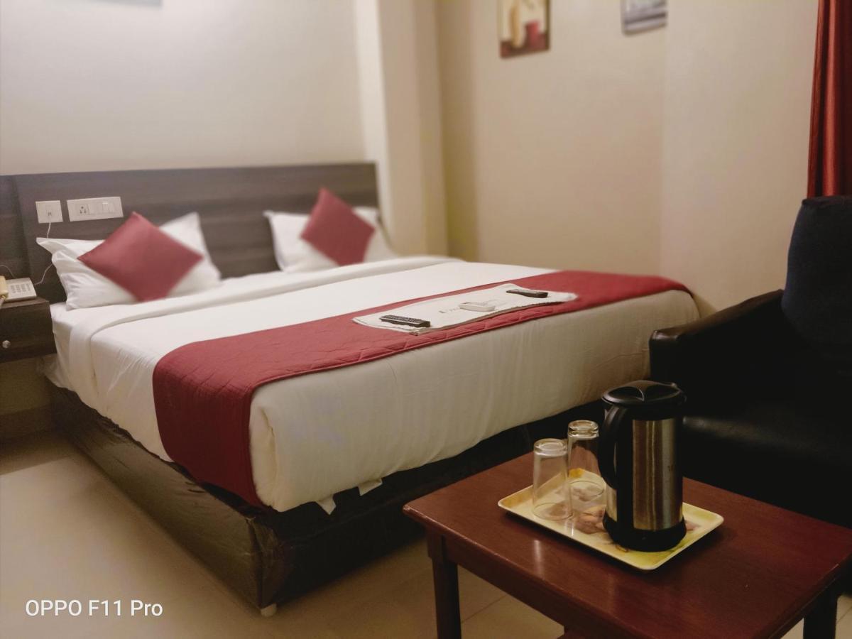 Hotel I-Way Residency Chennai Exterior foto