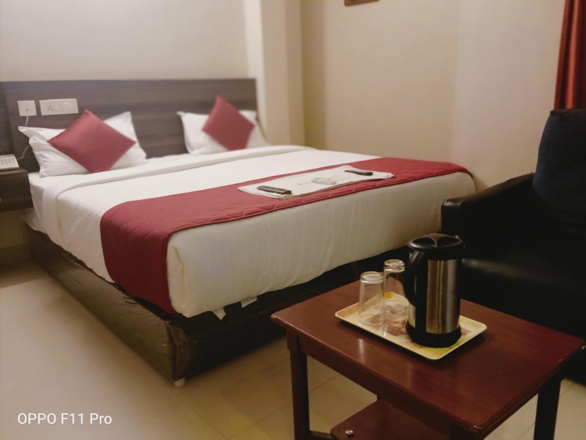 Hotel I-Way Residency Chennai Exterior foto