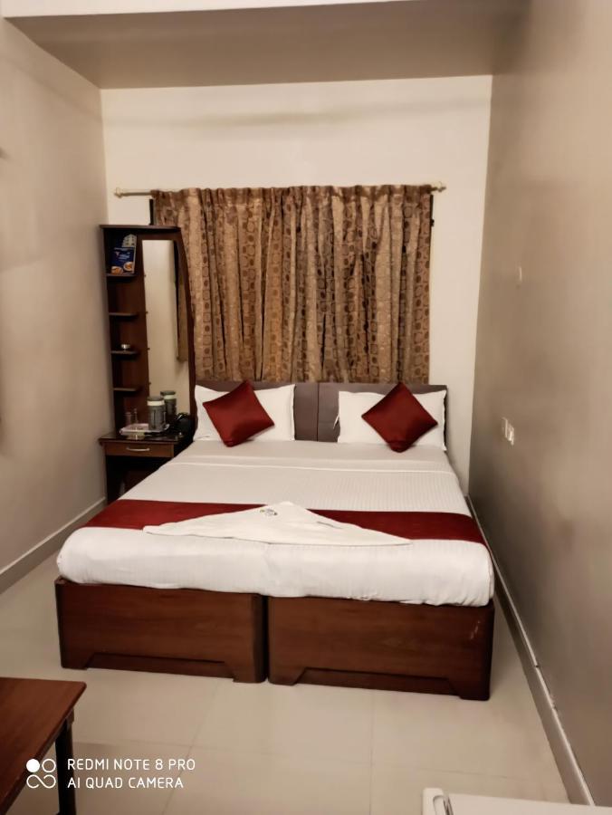 Hotel I-Way Residency Chennai Exterior foto